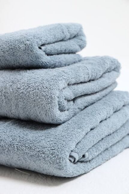 CN Factory Direct Supply 3 pieces set Thickeneded 400g Face washing ,Body washing and Bathroom body covering  .Microfiber Hair Drying Towel Quick-Drying and Water-Absorbent Beauty Salon Barber Shop Special Towel 

http://detail.m./page/index.htm?offerId=919326835660